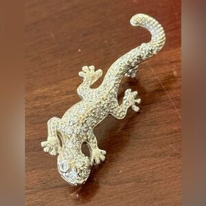 Silver & crystal Gecko lizard brooch
